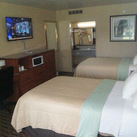 Days Inn By Wyndham Durham/Near Duke University Ngoại thất bức ảnh