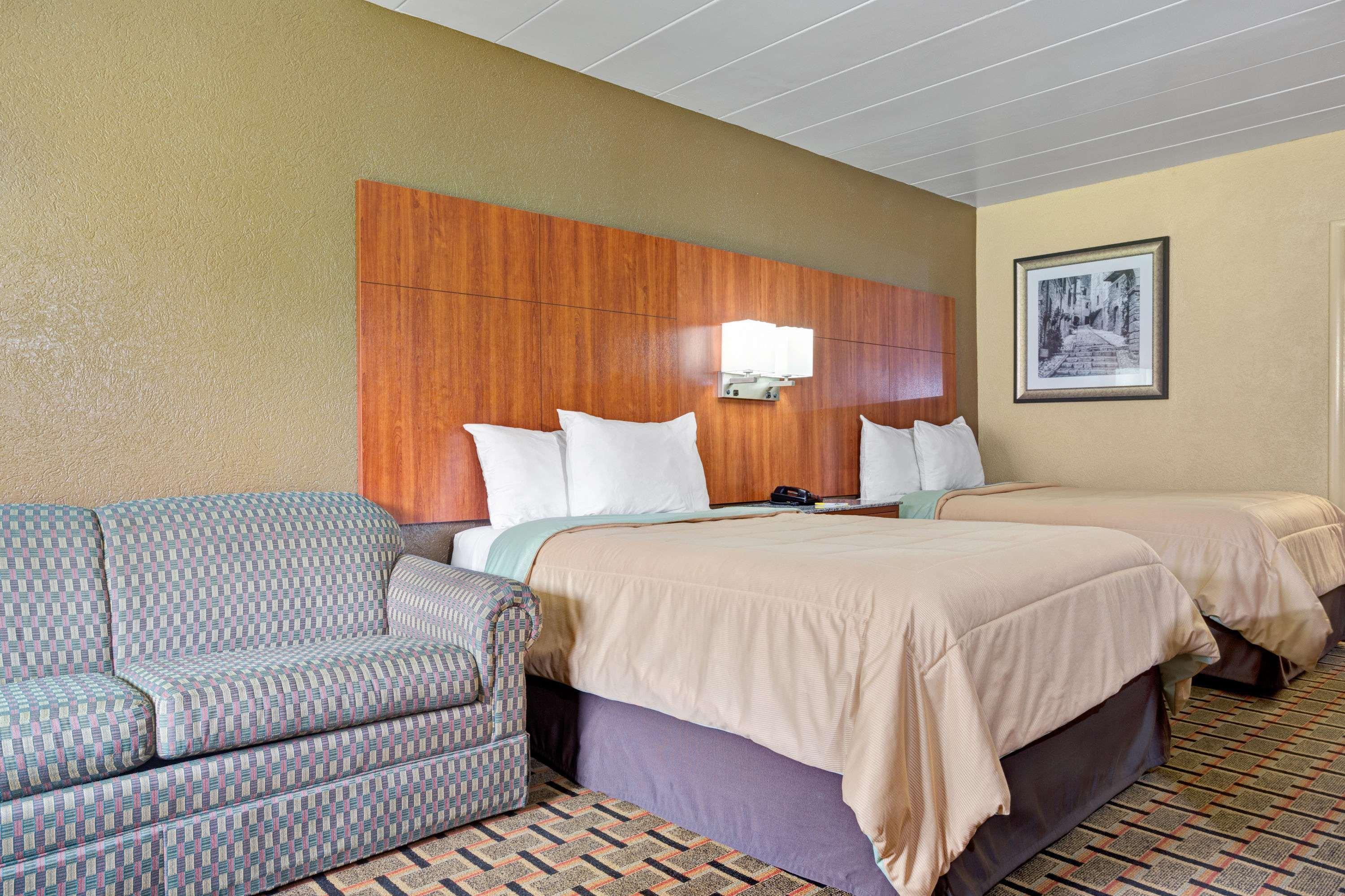 Days Inn By Wyndham Durham/Near Duke University Ngoại thất bức ảnh