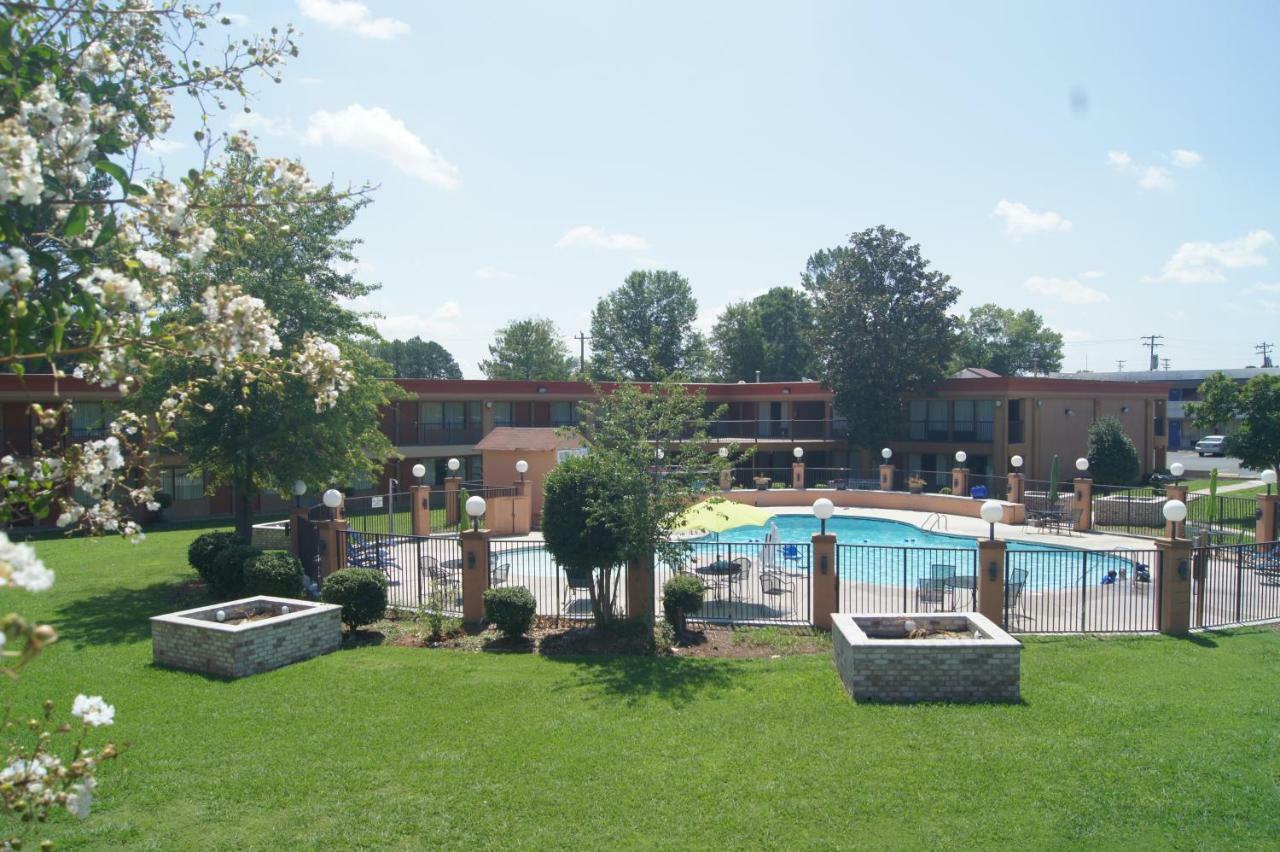 Days Inn By Wyndham Durham/Near Duke University Ngoại thất bức ảnh