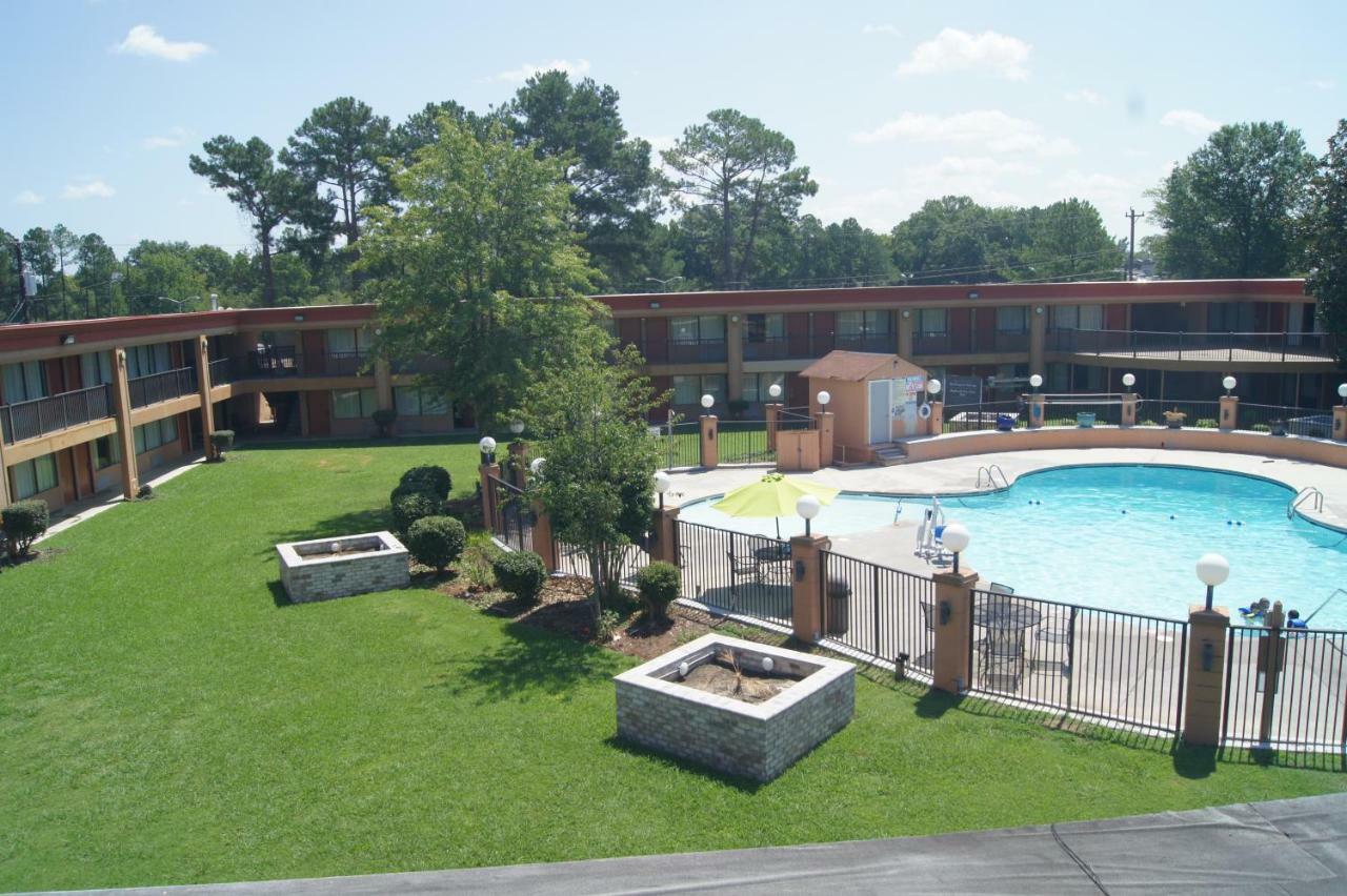 Days Inn By Wyndham Durham/Near Duke University Ngoại thất bức ảnh