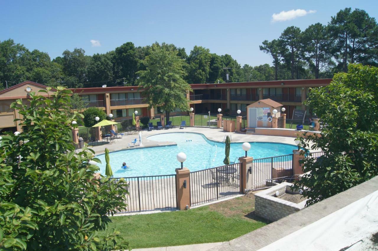 Days Inn By Wyndham Durham/Near Duke University Ngoại thất bức ảnh