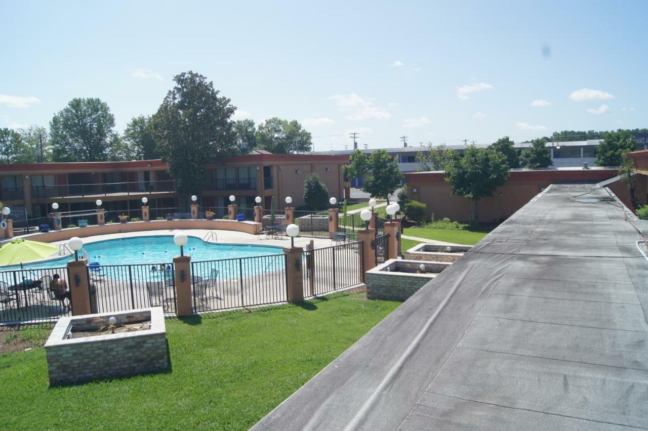 Days Inn By Wyndham Durham/Near Duke University Ngoại thất bức ảnh