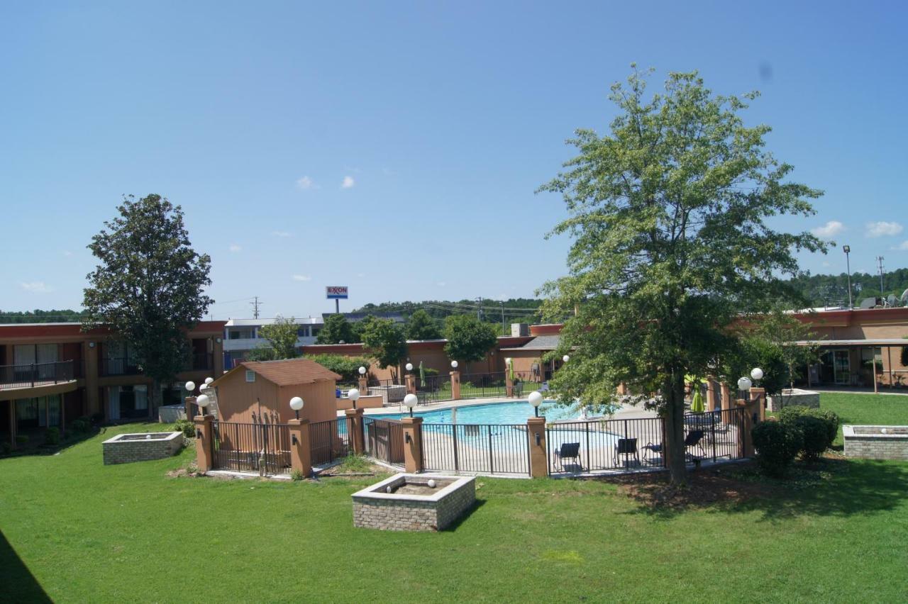Days Inn By Wyndham Durham/Near Duke University Ngoại thất bức ảnh
