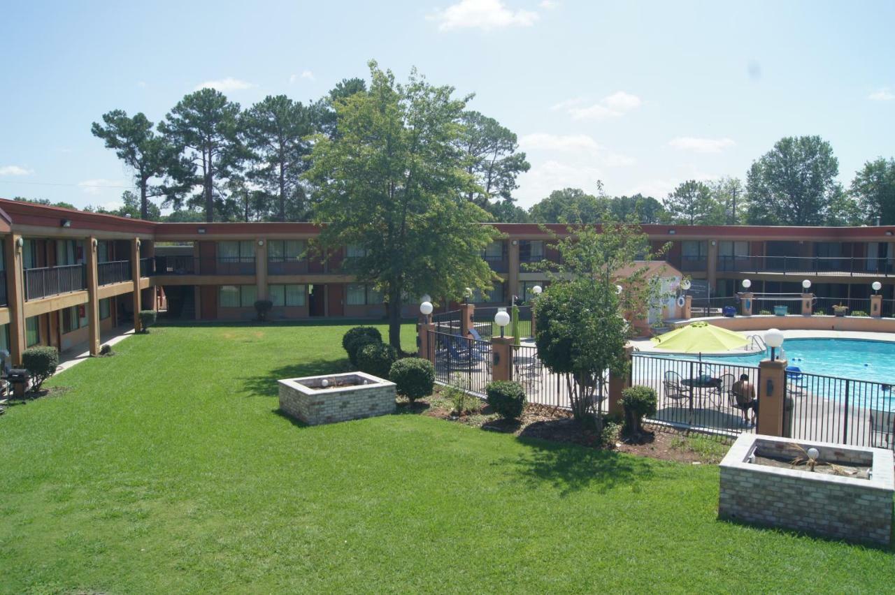 Days Inn By Wyndham Durham/Near Duke University Ngoại thất bức ảnh
